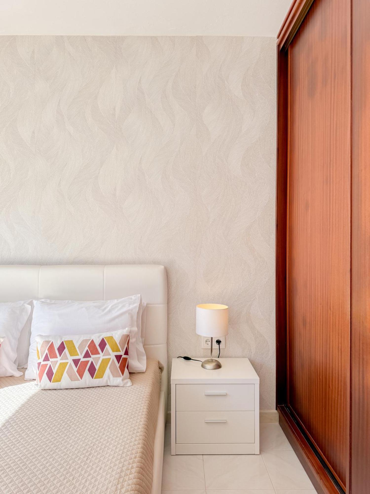 Urban Retreat With Easy Beach Access #1892 라고스 외부 사진