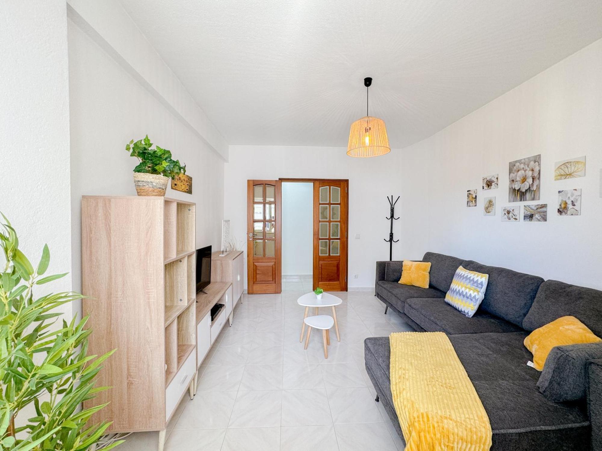 Urban Retreat With Easy Beach Access #1892 라고스 외부 사진